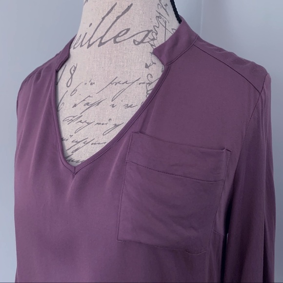 LISA RINNA COLLECTION Stretch Woven V-Neck Blouse - Picture 6 of 7